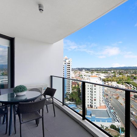 Sierra Grand Broadbeach - Self Contained & Privately Managed Apartments Gold Coast Exterior photo