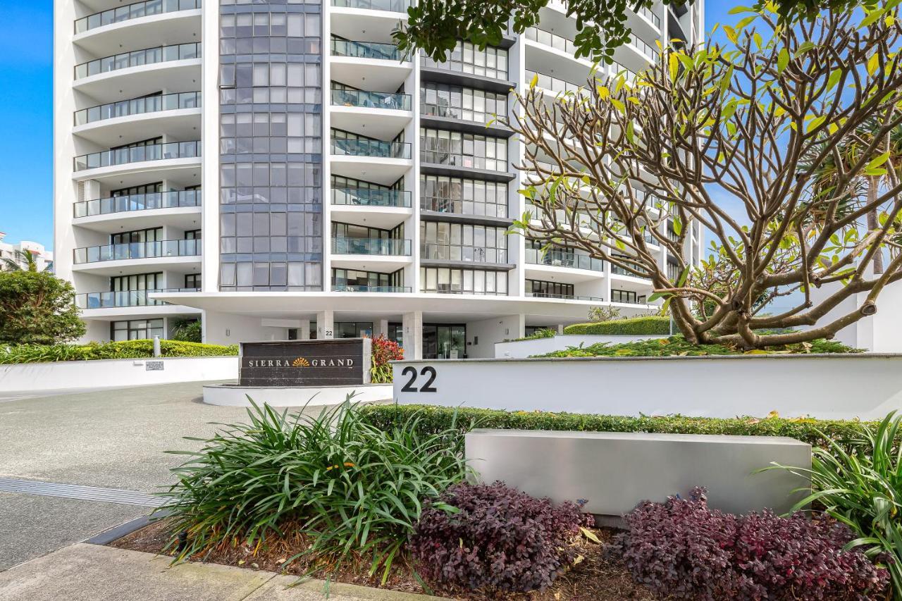 Sierra Grand Broadbeach - Self Contained & Privately Managed Apartments Gold Coast Exterior photo