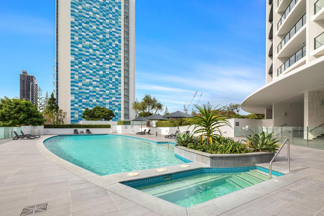 Sierra Grand Broadbeach - Self Contained & Privately Managed Apartments Gold Coast Exterior photo
